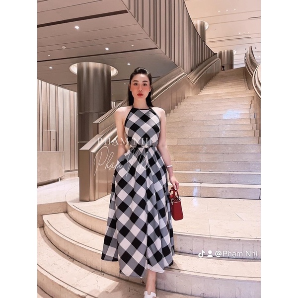 VÁY CARO CỔ YẾM