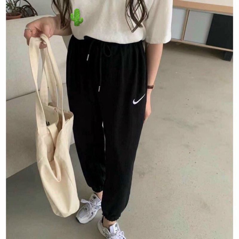 Quần Nỉ Jogger Thêu Form rộng Unisex, Size &lt;55Kg
