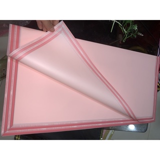 giấy bóng mờ viềng 2 sọc chữ( xấp 20 tờ)