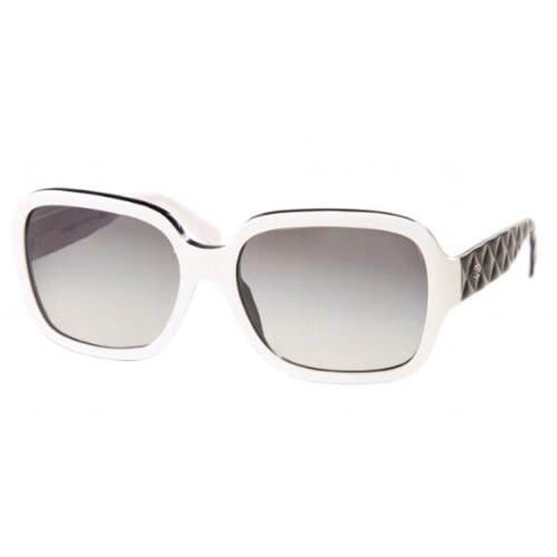 Kính của pháp hiệu C h a n e l auth