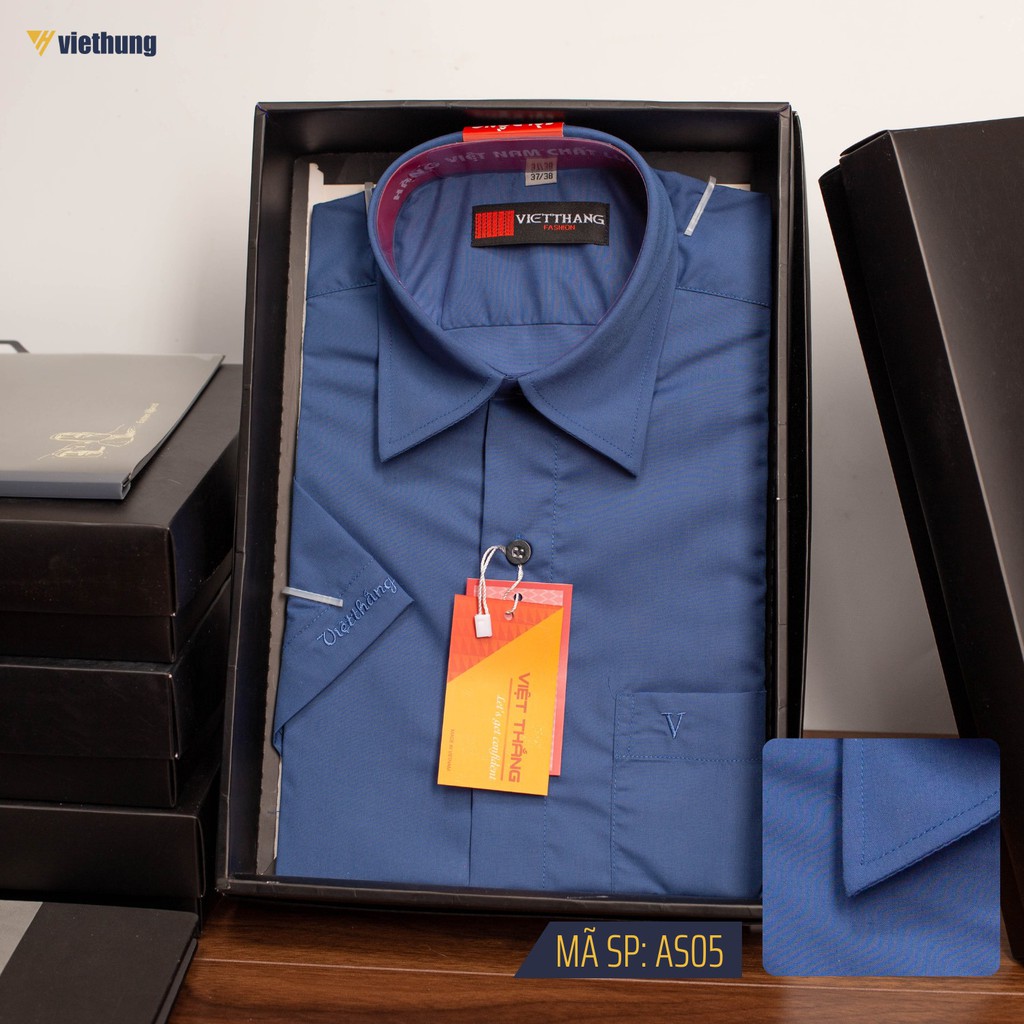Sơ mi nam cộc tay Việt Hưng màu xanh đá AS05 regular fit | BigBuy360 - bigbuy360.vn