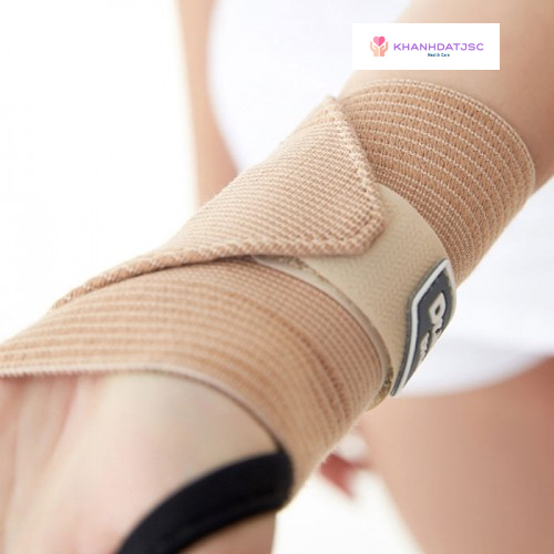 Bao đeo bảo vệ cổ tay đàn hồi Dr.MED DR-W136