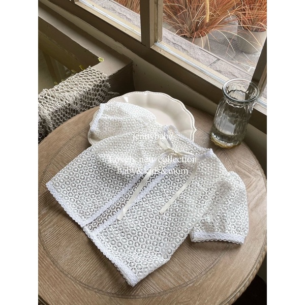 Áo Khoác Cardigan Ren Mỏng Bé Gái Jennybebe style Hàn Quốc Màu Trắng Tiểu Thư