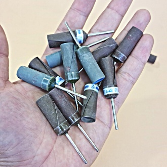 CUỘN NHÁM ĐÁNH BÓNG