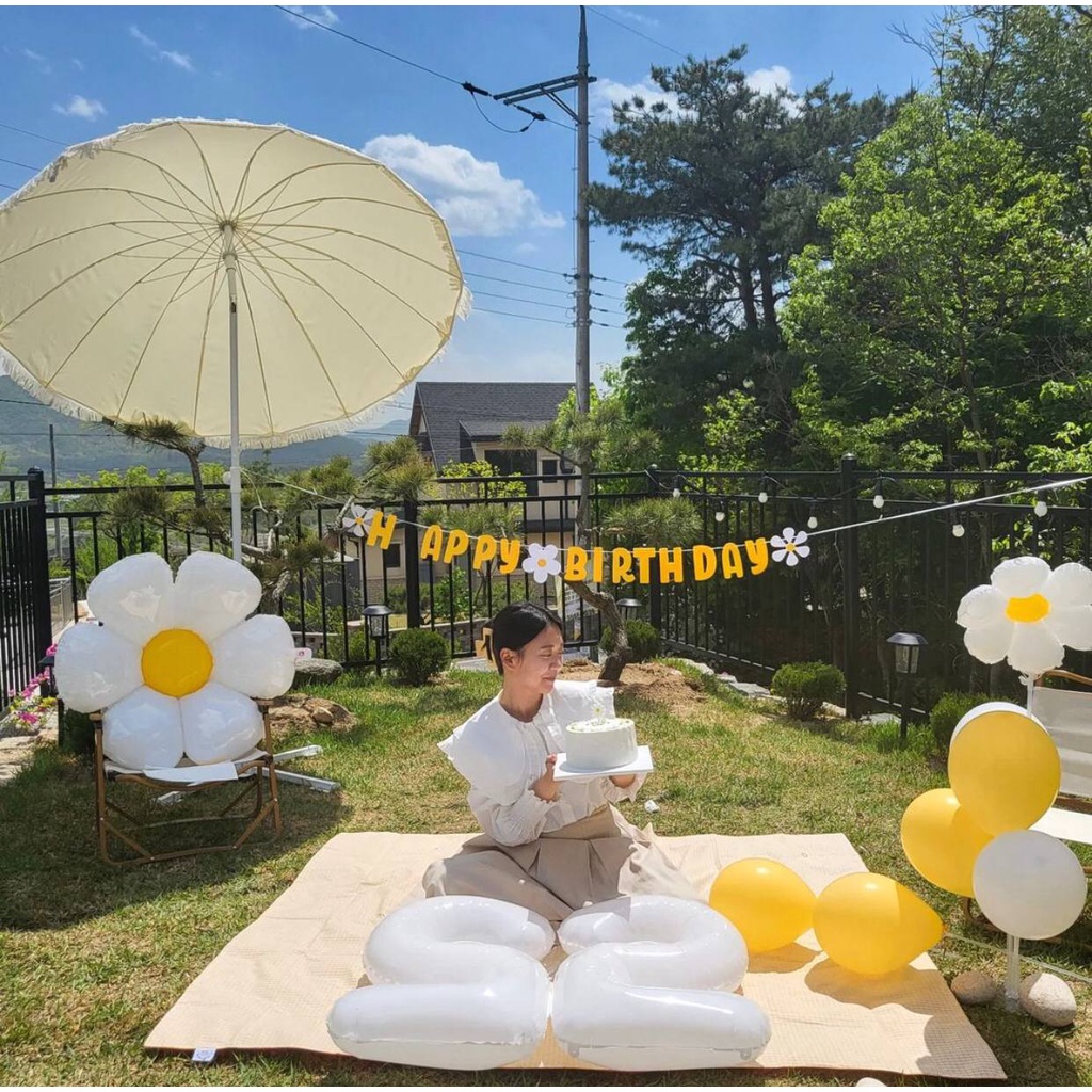 Dây chữ happy birthday hình hoa cúc trang trí sinh nhật phong cách Hàn Quốc