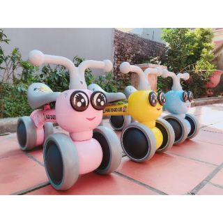 XE CHÒI CHÂN ANT CON KIẾN ĐẢO MẮT, BÉ VỪA VẬN ĐỘNG VỪA PHÁT TRIỂN