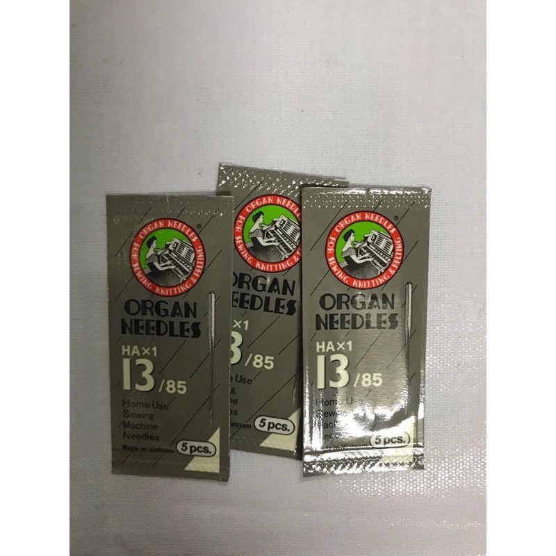 Kim Nhật máy may gia đình 1 vỉ 5 cây có nhiều số như 9,11,13,14,16,18 mỗi loại kim là mỗi loại vải dày mỏng khác nhau.