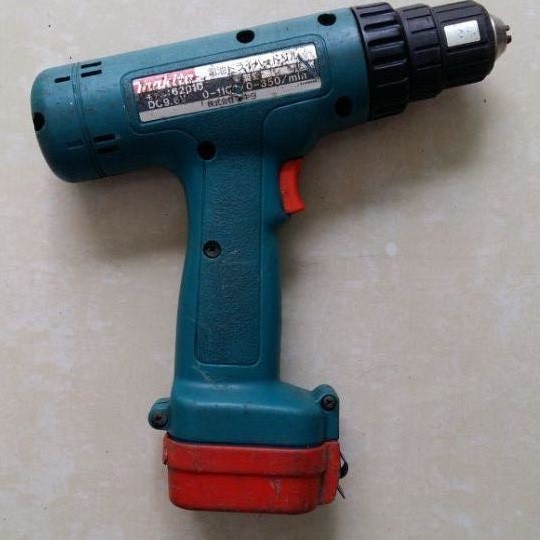 Khoan pin nhật bãi makita 9.6v