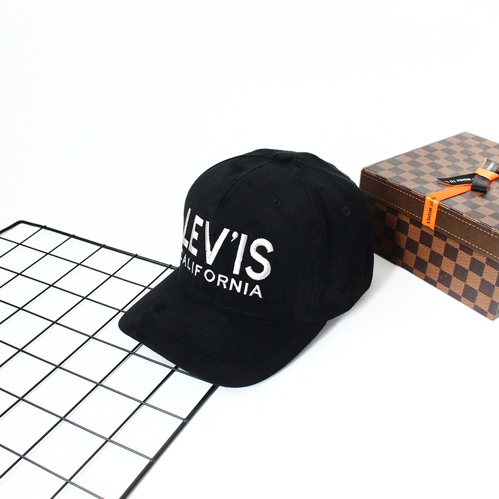 Mũ Lưỡi Trai Nón Kết Levis California Đen Có Tem Mác Vải Da Lộn