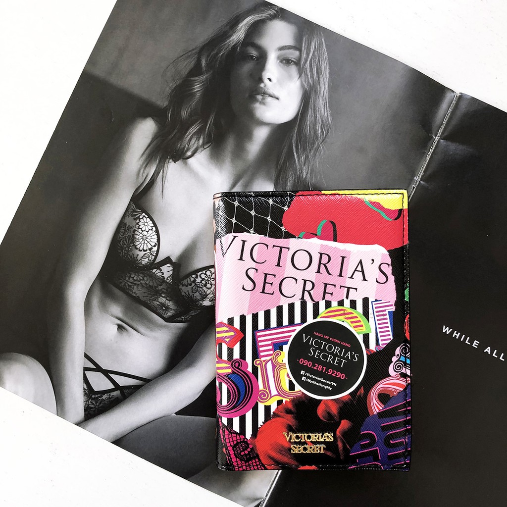 [143] Cover Passport với hoạ tiết nhãn hiệu nước hoa nỗi tiếng của Victorias Secret USA