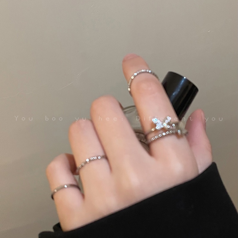 Bộ Nhẫn Đeo Ngón Tay Họa Tiết Bướm Thời Trang Sành Điệu Cho Nữ