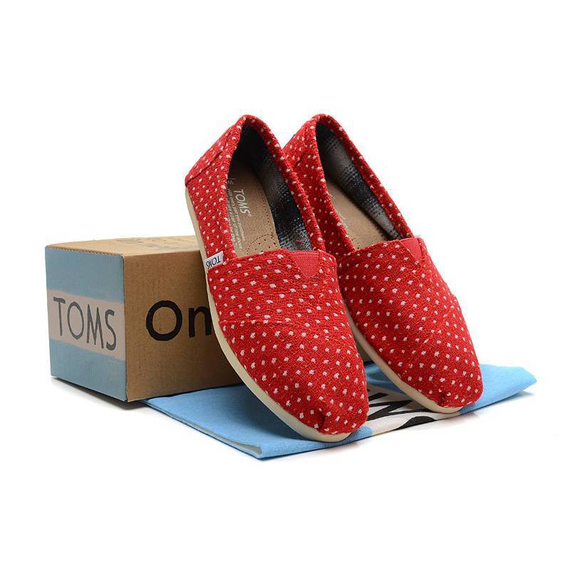 Giày Toms chấm bi đỏ