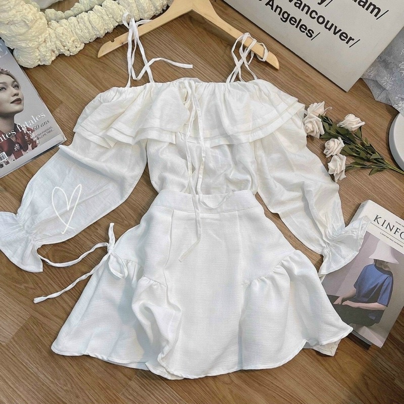 SET ÁO TRỄ VAI BÈO TẦNG + CHÂN VÁY XÒE TRẮNG