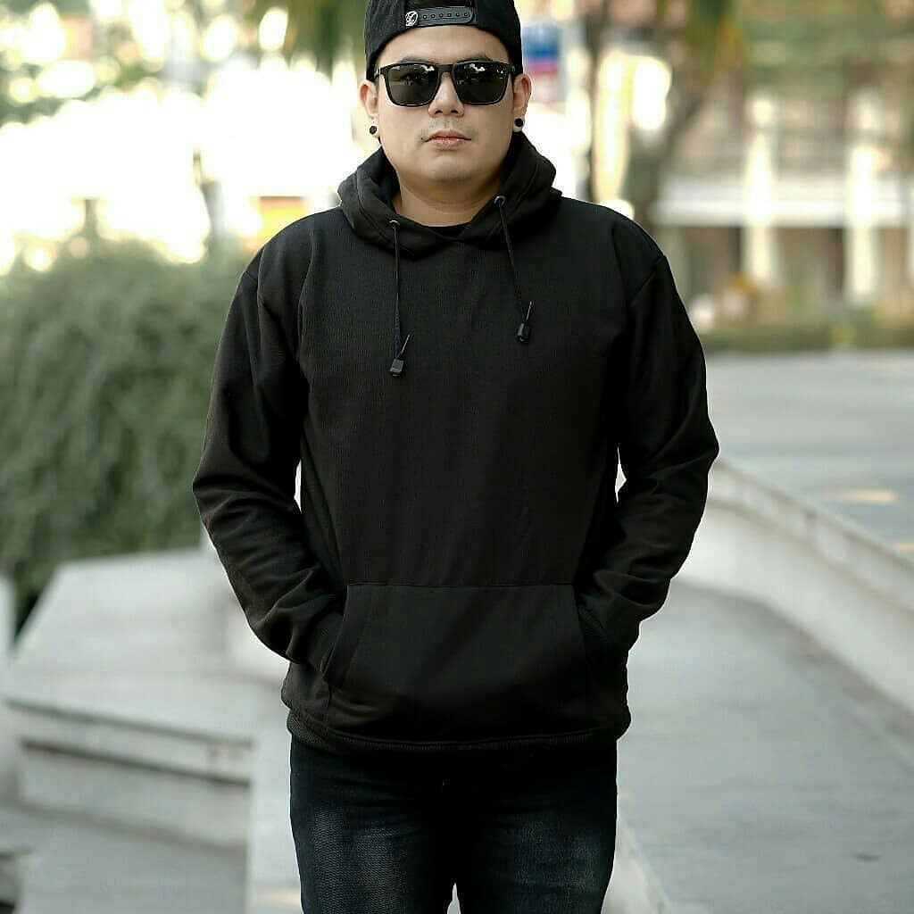 Áo khoác SIMPLE dày dặn màu trơn cho nam | Áo Sweater tự nhiên thời trang cho nam | BigBuy360 - bigbuy360.vn