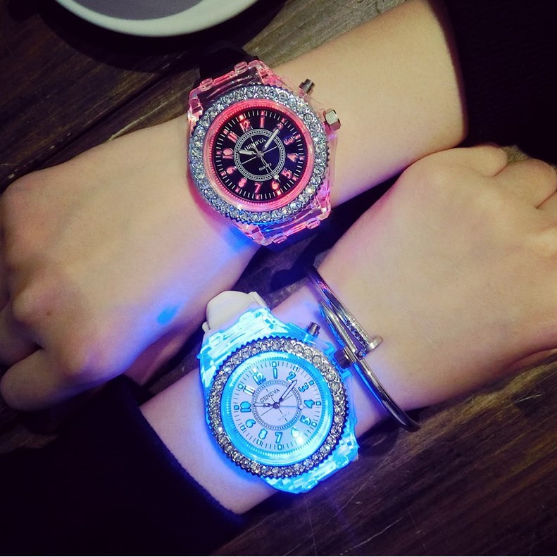 (XẢ KHO BAO RẺ) Đồng hồ nam nữ GENEVA đèn led unisex nhiều màu DH90