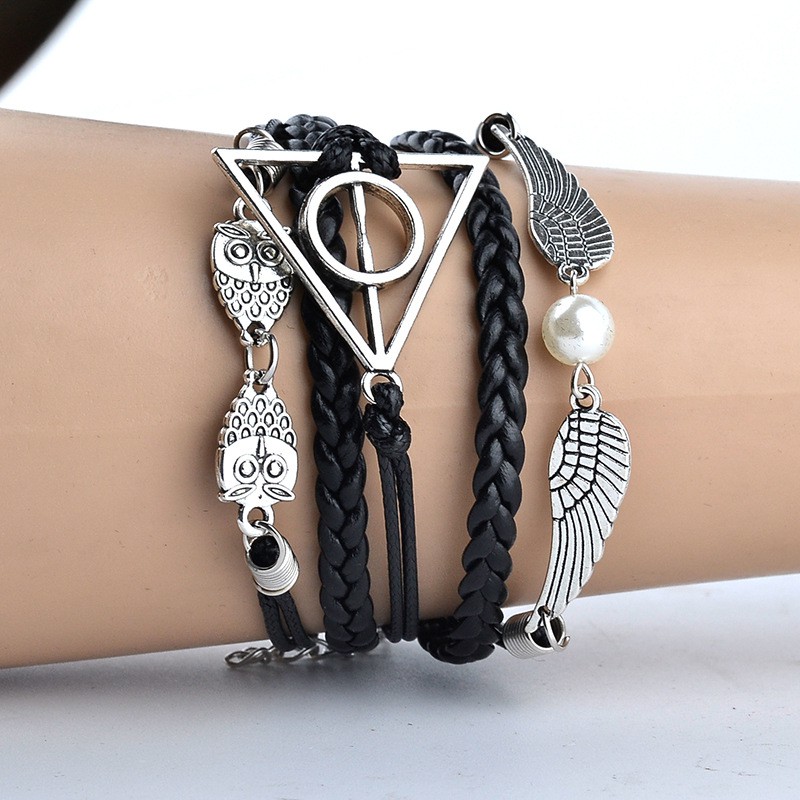 VÒNG TAY DA CÁ TÍNH CHO NHỮNG FAN HÂM MỘ ĐẦU SẸO