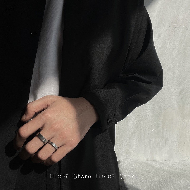 Nhẫn nam basic BROO màu bạc trơn bóng bản vừa, nhẫn titan unisex chất liệu ko rỉ