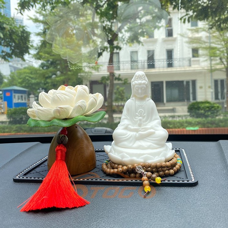Tượng Quan Âm Sứ Cao Cấp Để Taplo Xe Hơi , Tượng Phật Bà Quan Âm , Tượng Mẹ Quan Âm Trang Trí Ô Tô