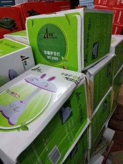 Đèn bàn học chống cận