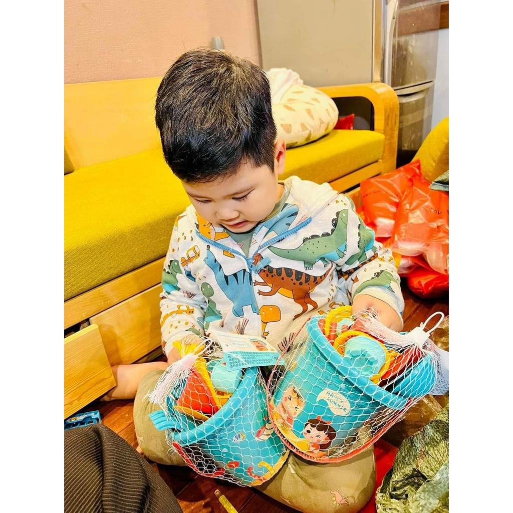 Quà 1.6 cho bé mua ở đây