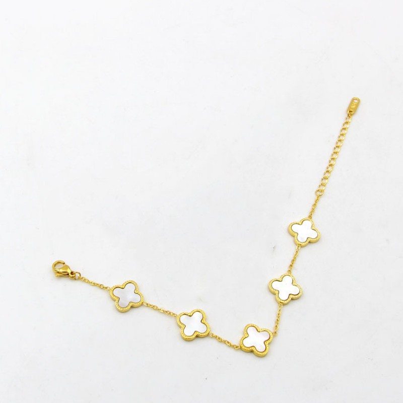 Lắc Tay Cỏ 4 Lá Titan Ko Đen TT 3235