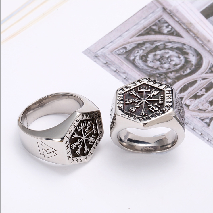 Nhẫn khắc họa tiết la bàn cá tính năng động cho nam