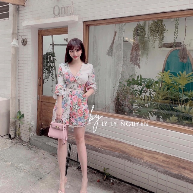 Jumpsuit hoa viền ren dáng xinh