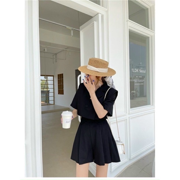Set áo croptop vest kèm quần short ngắn