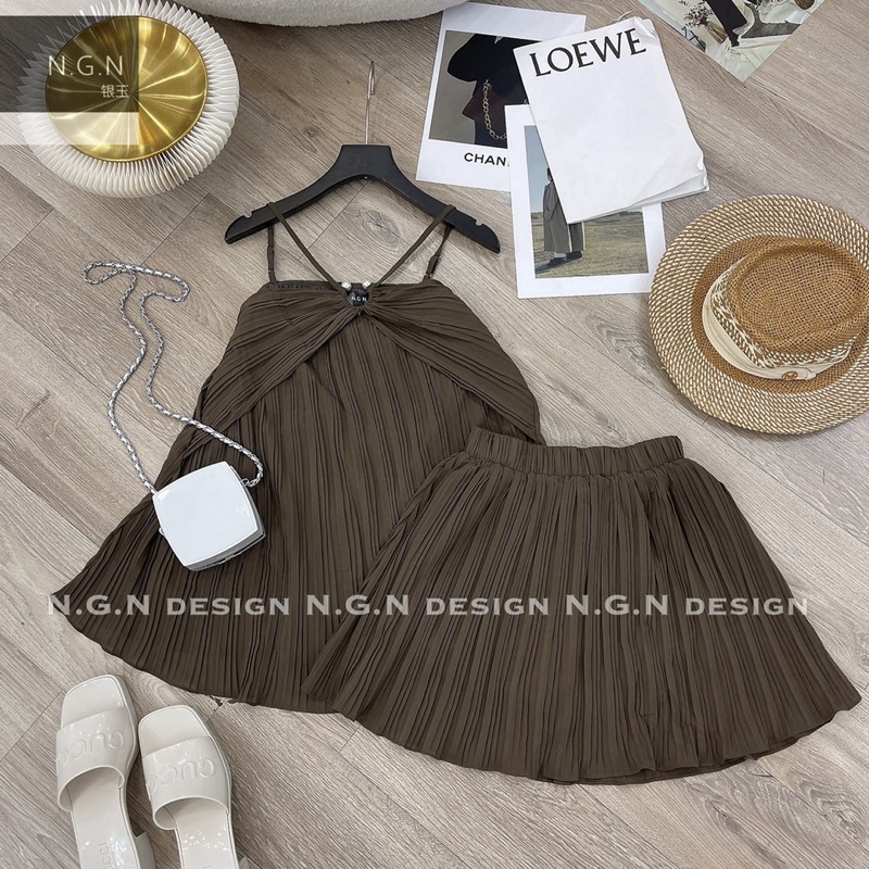 Sét dập li kèm chân váy xoè