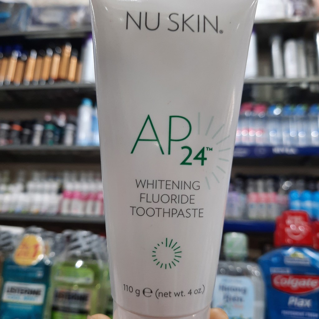 Kem đánh răng trắng sáng AP-24 Whitening Flouride Toothpaste Nu Skin 110g