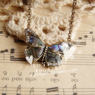 Dây chuyền vintage con bướm