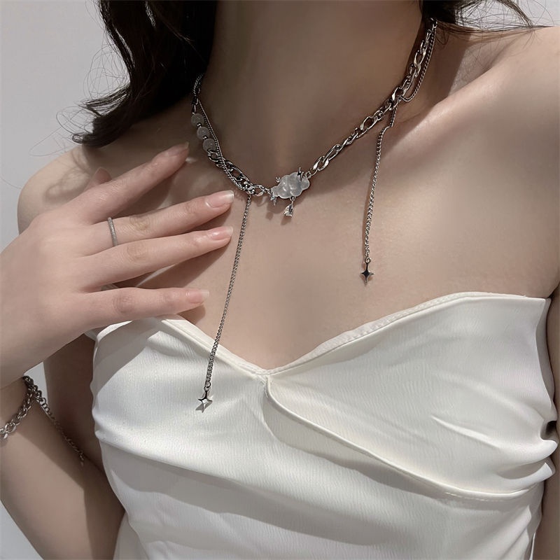 Vòng cổ Hai Lớp Phối Tua Rua Và Quả Cầu Bông Xinh Xắn Cho Nữ