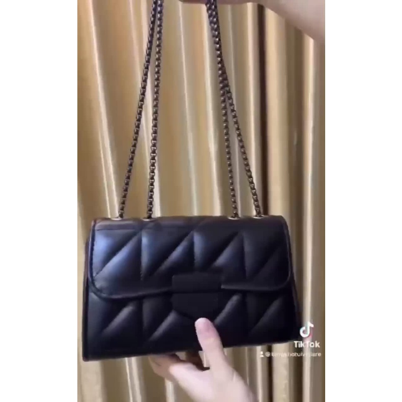 Túi Xách Nữ,đeo chéo trần trám khóa sập đen thời trang dây xích đen siêu hot