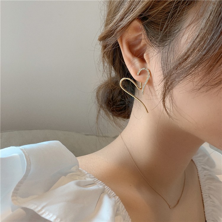 Khuyên Tai Trái Tim Đính Đá Phong Cách Hàn Quốc C171