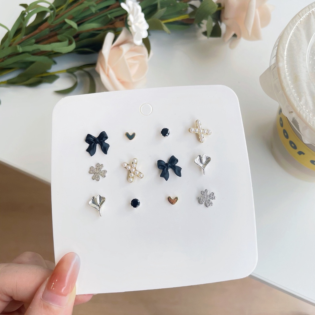 Bộ 6 Đôi Bông Tai Hình Nơ / Gấu / Vương Miện / Ngôi Sao / Mặt Trăng Kiểu Hàn Quốc Dễ Thương Cho Bạn Gái