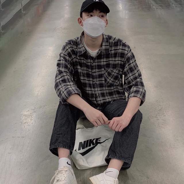 Túi tote vải mộc Tiệm nhà Pony dây kéo in hình Ni..ke PM154 (nhiều mẫu)