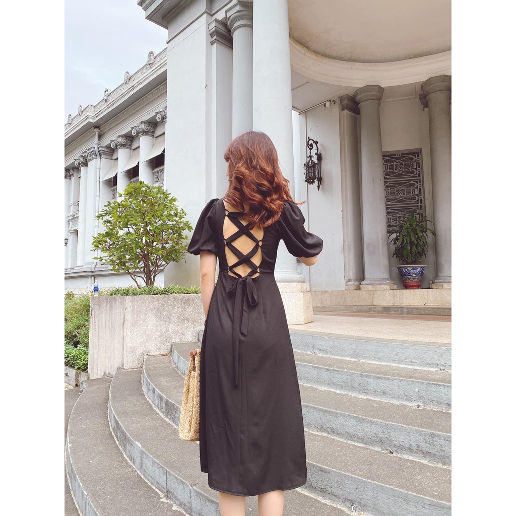 ĐẦM DỰ TIỆC ĐEN COTTON LỤA THẮT PHÍA SAU XẺ TÀ TRƯỚC TAY NGẮN CỔ VUÔNG DÁNG XÒE