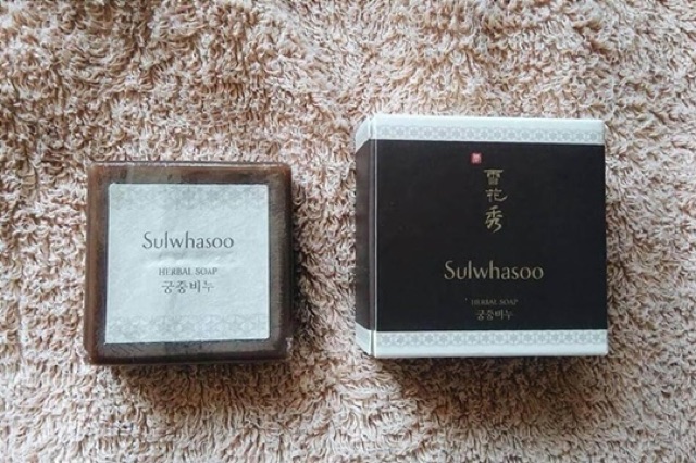 [ TẶNG GÓI GIẤY THẤM DẦU] Xà bông rửa mặt thảo dược Sulwhasoo Herbal Soap 15g | BigBuy360 - bigbuy360.vn