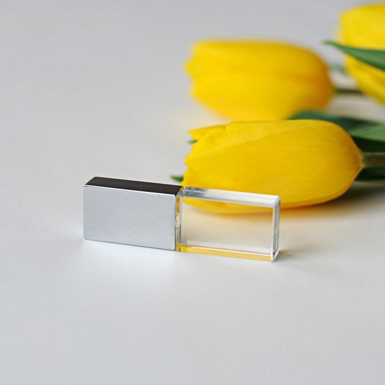 USB Pha lê đèn Led màu bạc 32G | BigBuy360 - bigbuy360.vn