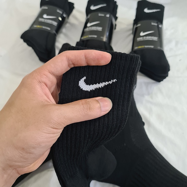 Pack 3 đôi tất thể thao Nike cổ cao DRIFIT màu  đen - Free ship + Quà tặng Loved socks by TatsTats.vn