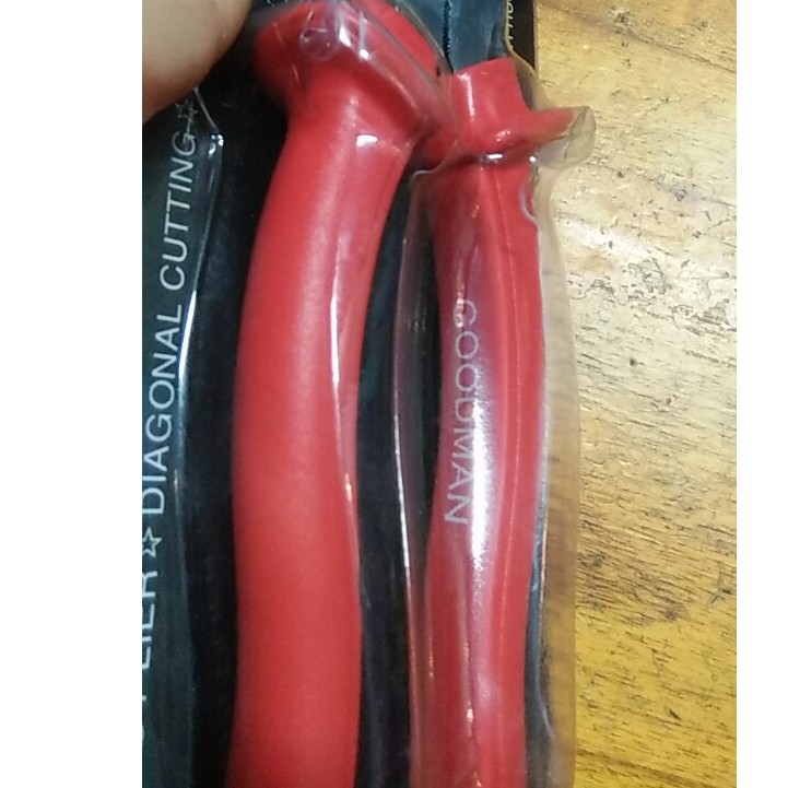Kìm cắt 8 in goodman đỏ cao cấp
