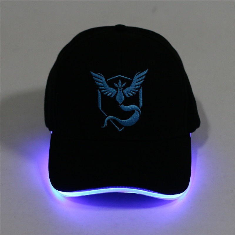 Mũ Lưỡi Trai Có Gắn Đèn Led Kiểu Pokemon Go