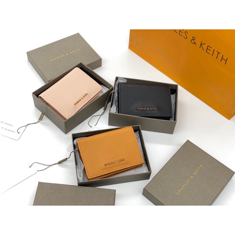 Ví lửng dáng mới kèm hộp