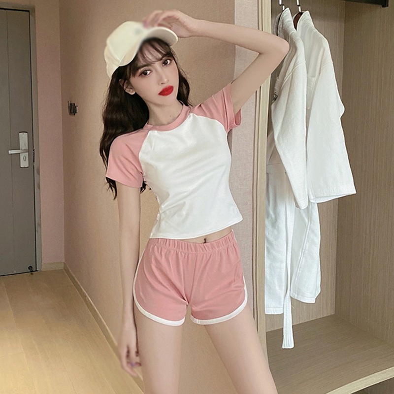 Set áo thun tay ngắn + quần short màu sắc trẻ trung phong cách Hàn Quốc