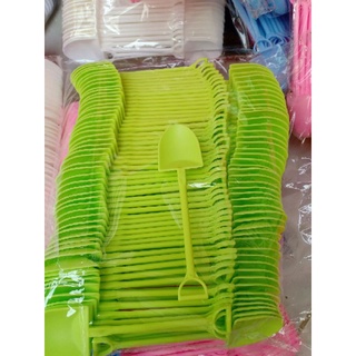 Xẻng xanh lá