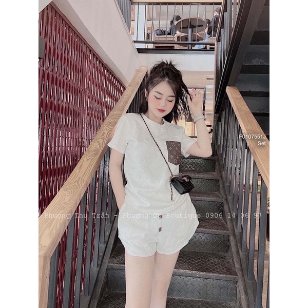 Set bộ xốp dập ly nổi áo đắp một túi kèm quần short xinh đẹp cực kỳ