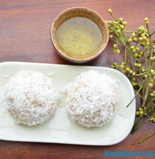 Cơm dừa sấy khô đóng gói 100g
