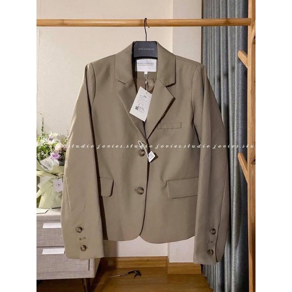 Áo blazer phối cúc tay ZARA