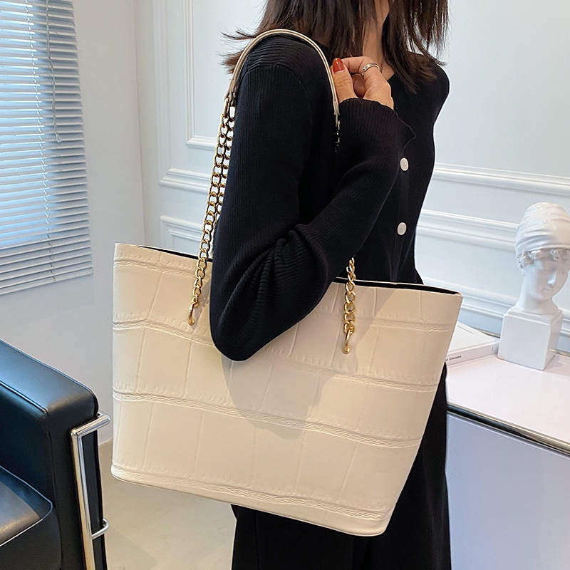 D264 Túi xách bản to phối dây xích cá tính