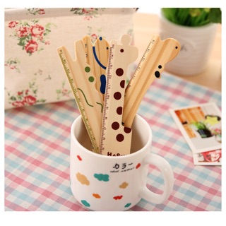 Thước kẻ gỗ hình thú